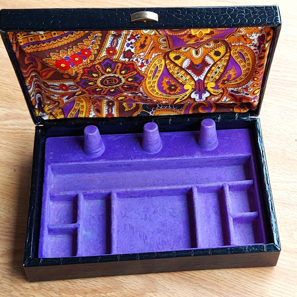 Vintage Buxton Jewelry Case